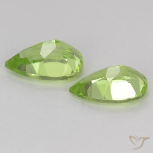 Gemas de Peridoto Verde vivo claro natural de 0.89 ct, En forma de pera, VVS-VS