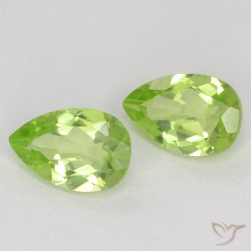 Gemas de Peridoto Verde vivo claro natural de 0.89 ct, En forma de pera, VVS-VS