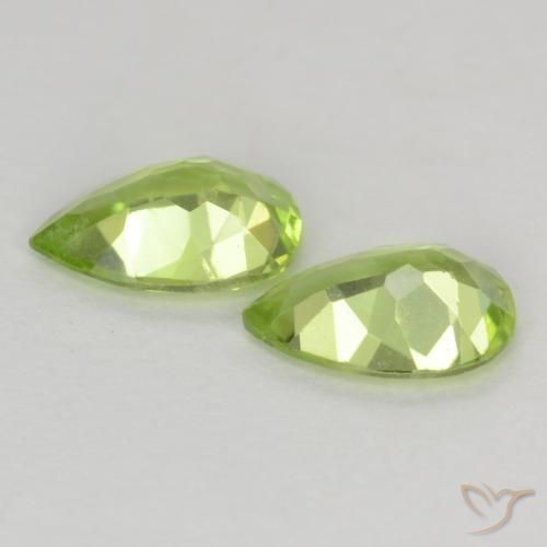 Gemas de Peridoto Verde claro natural de 0.69 ct, En forma de pera, VVS-VS