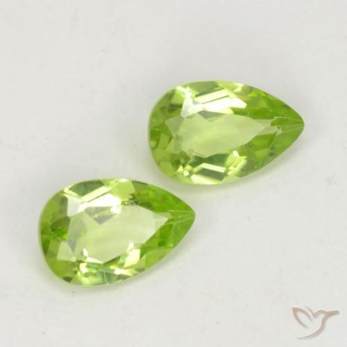 Gemas de Peridoto Verde claro medio natural de 0.96 ct, En forma de pera, VVS-VS