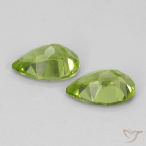 Gemas de Peridoto Verde medio natural de 0.87 ct, En forma de pera, VVS-VS