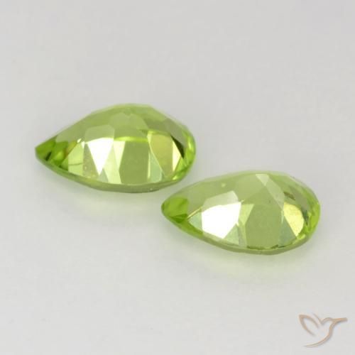 Gemas de Peridoto Verde vivo claro natural de 0.91 ct, En forma de pera, VVS-VS