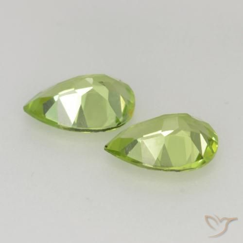 Gemas de Peridoto Verde vivo claro natural de 0.75 ct, En forma de pera, VVS-VS