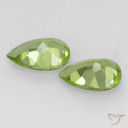 Gemas de Peridoto Verde vivo claro natural de 0.74 ct, En forma de pera, VVS-VS