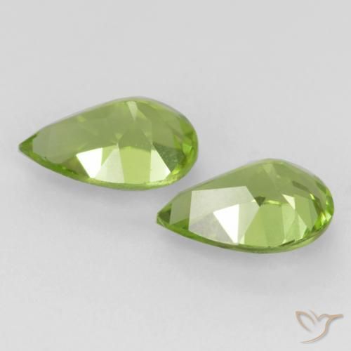 Gemas de Peridoto Verde vivo claro natural de 0.89 ct, En forma de pera, VVS-VS