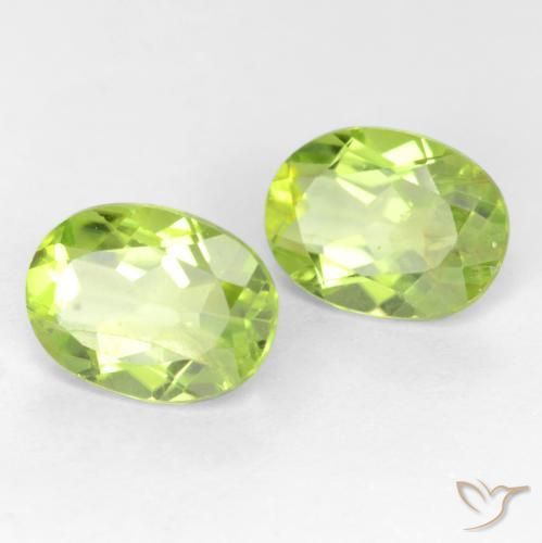 Gemas de Peridoto Verde vivo claro natural de 2.70 ct, Ovalada, SI