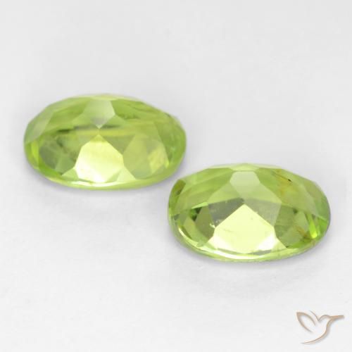 Gemas de Peridoto Verde vivo claro natural de 2.70 ct, Ovalada, SI