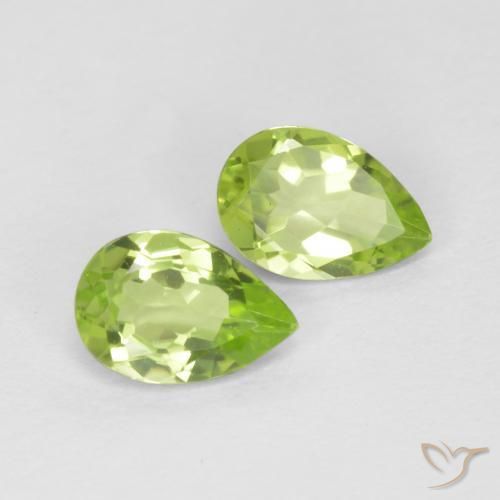 Gemas de Peridoto Verde medio natural de 0.83 ct, En forma de pera, VVS-VS