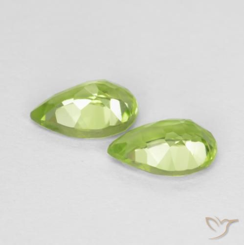 Gemas de Peridoto Verde medio natural de 0.83 ct, En forma de pera, VVS-VS