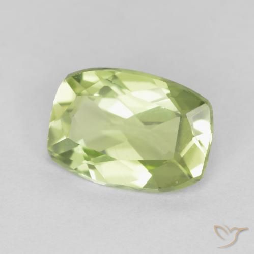 Peridoto Verde claro natural de 0.99 ct, Forma Cojín, VVS-VS