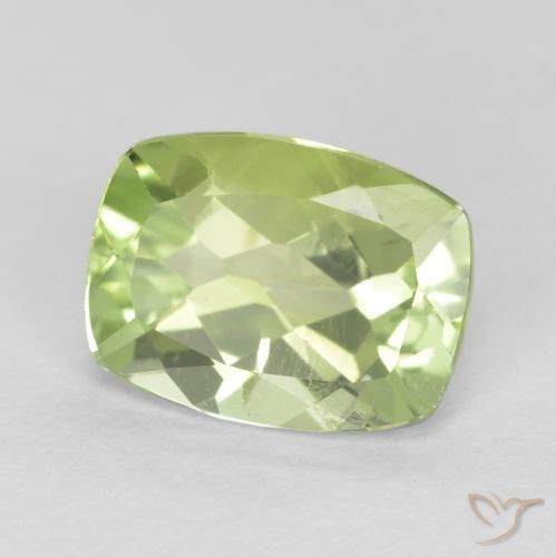 Peridoto Verde vivo claro natural de 1.41 ct, Forma Cojín, VS