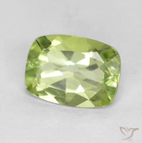 Peridoto Verde vivo claro natural de 1.14 ct, Forma Cojín, VS