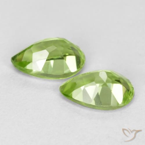 Gemas de Peridoto Verde vivo claro natural de 0.87 ct, En forma de pera, VVS-VS