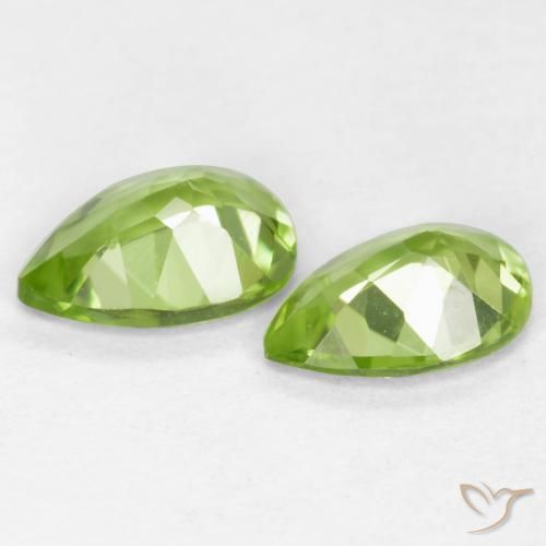 Gemas de Peridoto Verde vivo claro natural de 0.76 ct, En forma de pera, VVS-VS