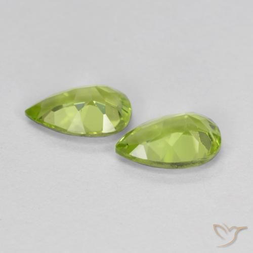 Gemas de Peridoto Verde vivo natural de 0.93 ct, En forma de pera, VS