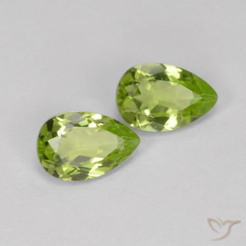Gemas de Peridoto Verde vivo claro natural de 0.93 ct, En forma de pera, VVS-VS