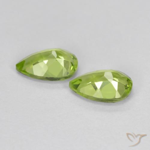 Gemas de Peridoto Verde vivo claro natural de 0.93 ct, En forma de pera, VVS-VS