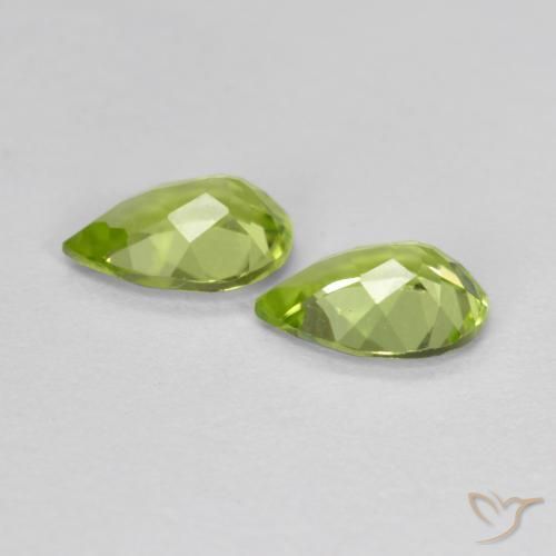 Gemas de Peridoto Verde medio natural de 0.83 ct, En forma de pera, VVS-VS