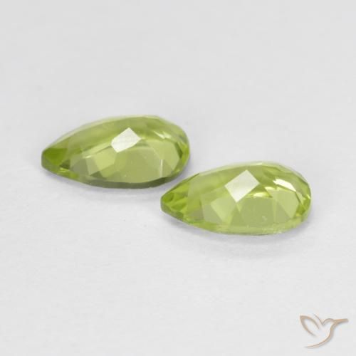 Gemas de Peridoto Verde vivo natural de 0.92 ct, En forma de pera, VS