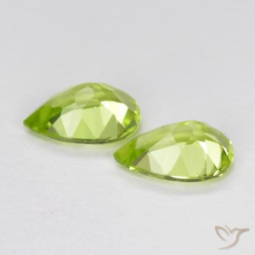Gemas de Peridoto Verde vivo claro natural de 0.84 ct, En forma de pera, VS