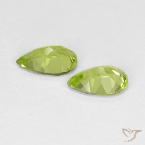 Gemas de Peridoto Verde medio natural de 0.82 ct, En forma de pera, VS