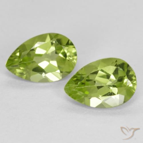 Gemas de Peridoto Verde medio natural de 0.86 ct, En forma de pera, VVS-VS