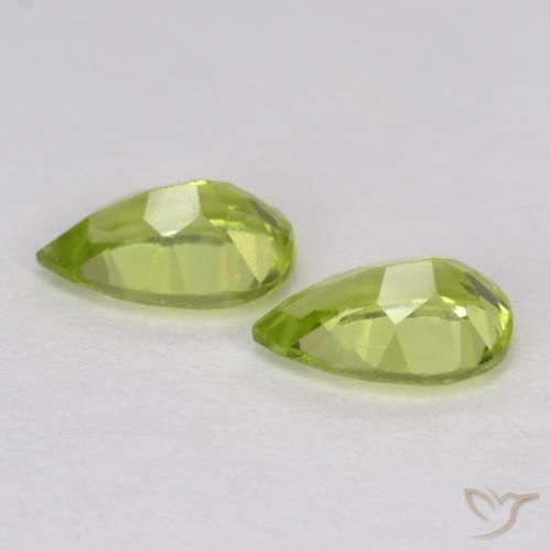Gemas de Peridoto Verde vivo natural de 0.92 ct, En forma de pera, VVS-VS