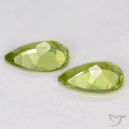 Gemas de Peridoto Verde vivo natural de 0.83 ct, En forma de pera, VVS-VS