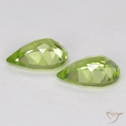 Gemas de Peridoto Verde vivo claro natural de 0.82 ct, En forma de pera, VVS-VS