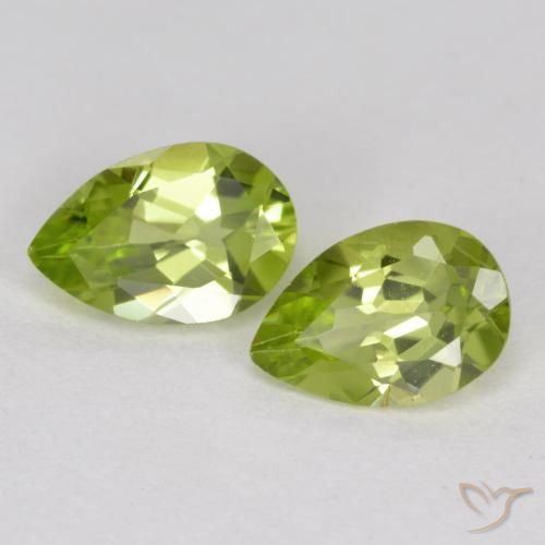Gemas de Peridoto Verde medio natural de 0.76 ct, En forma de pera, VVS-VS