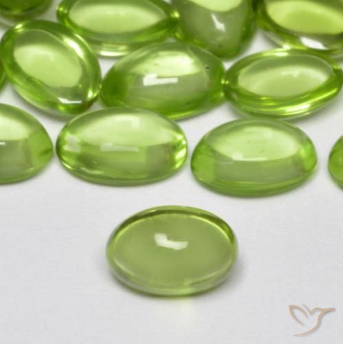 0.52ct Natural Verde vivo claro Peridoto, Ovalada, Transparente