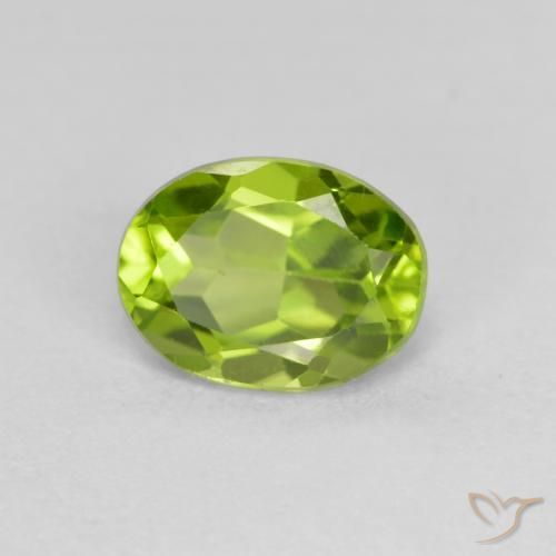 Peridoto Verde claro natural de 1.68 ct, Ovalada, VS