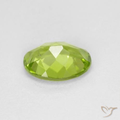 Peridoto Verde vivo claro natural de 1.30 ct, Ovalada, VS