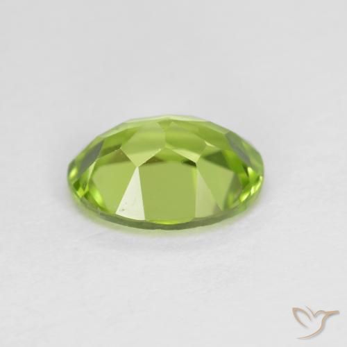 Peridoto Verde medio natural de 1.35 ct, Ovalada, VS