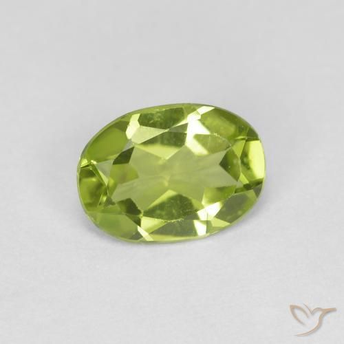 Peridoto Verde medio natural de 0.70 ct, Ovalada, VS