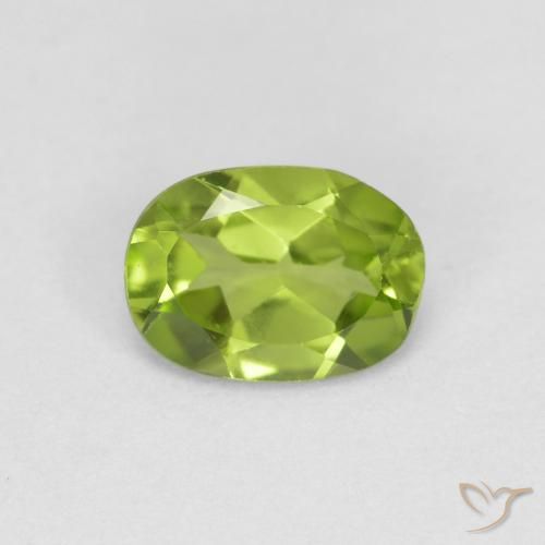 0.80ct Natural Verde medio Peridoto, Ovalada, VS