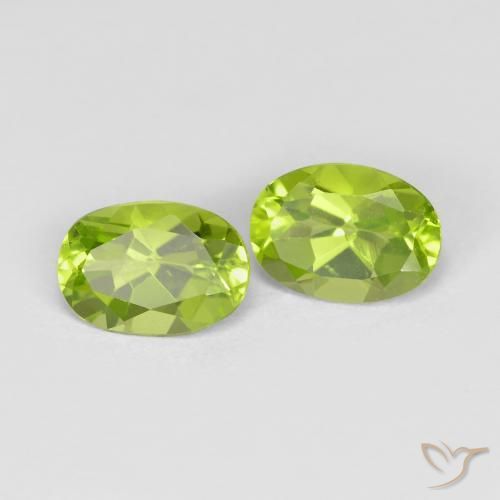 Gemas de Peridoto Verde medio natural de 1.76 ct, Ovalada, VS