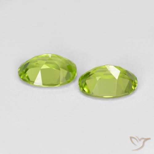 Gemas de Peridoto Verde medio natural de 1.76 ct, Ovalada, VS