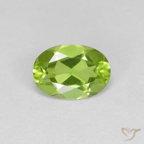 0.81ct Natural Verde medio Peridoto, Ovalada, VS