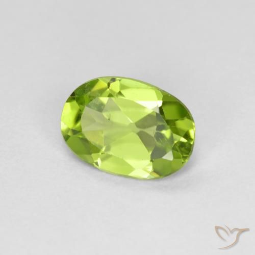 Peridoto Verde medio natural de 0.70 ct, Ovalada, VS