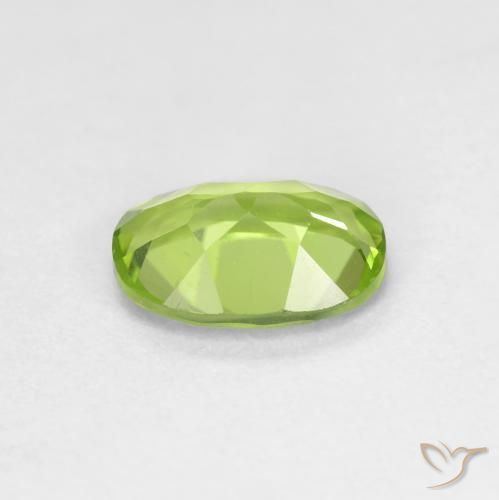 Peridoto Verde medio natural de 0.85 ct, Ovalada, VS