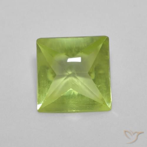 Peridoto Verde vivo claro natural de 0.93 ct, Cuadrado, Transparente