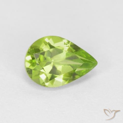 Peridoto Verde medio natural de 0.87 ct, En forma de pera, VS