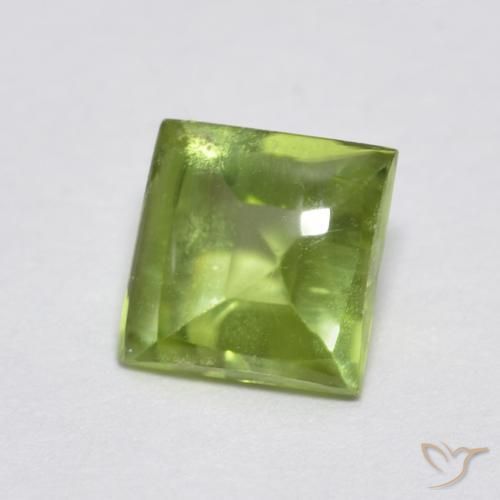 Peridoto Verde amarillento natural de 0.75 ct, Cuadrado, Transparente