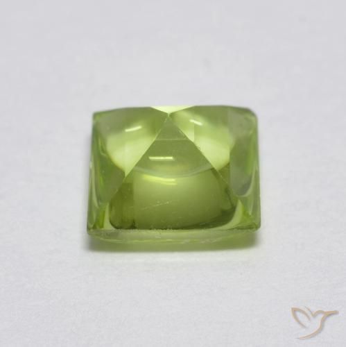 Peridoto Verde amarillento natural de 0.75 ct, Cuadrado, Transparente