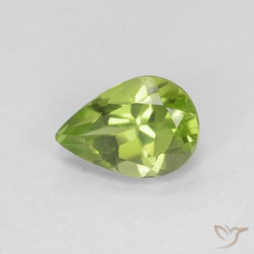 Peridoto Verde vivo natural de 0.84 ct, En forma de pera, VVS
