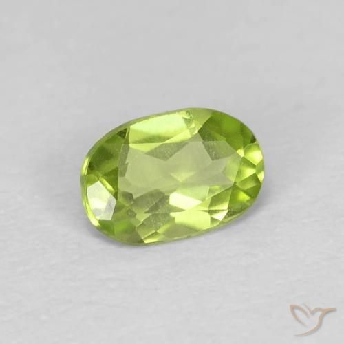 Peridoto Verde vivo natural de 0.59 ct, Ovalada, VS