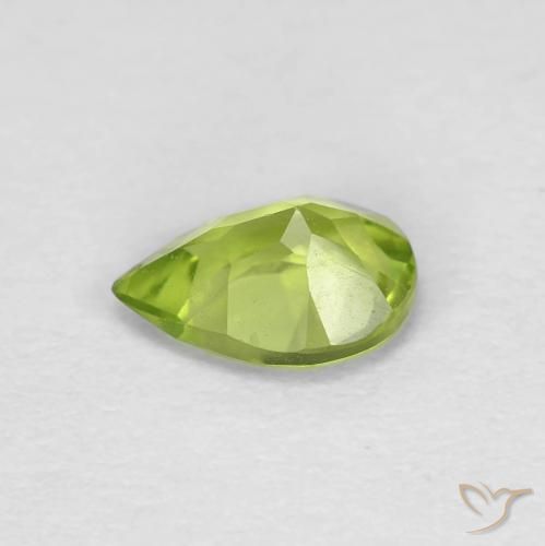 Peridoto Verde vivo natural de 0.73 ct, En forma de pera, VS
