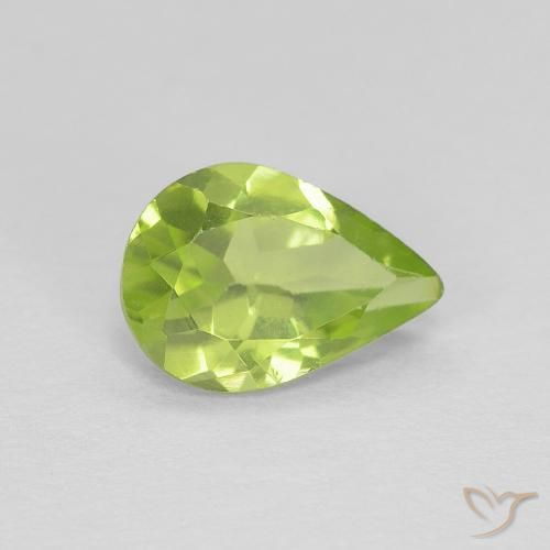 Peridoto Verde vivo natural de 0.65 ct, En forma de pera, VVS-VS