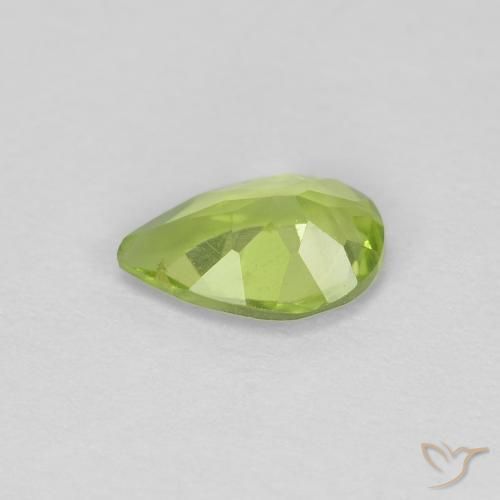 Peridoto Verde vivo natural de 0.61 ct, En forma de pera, VS